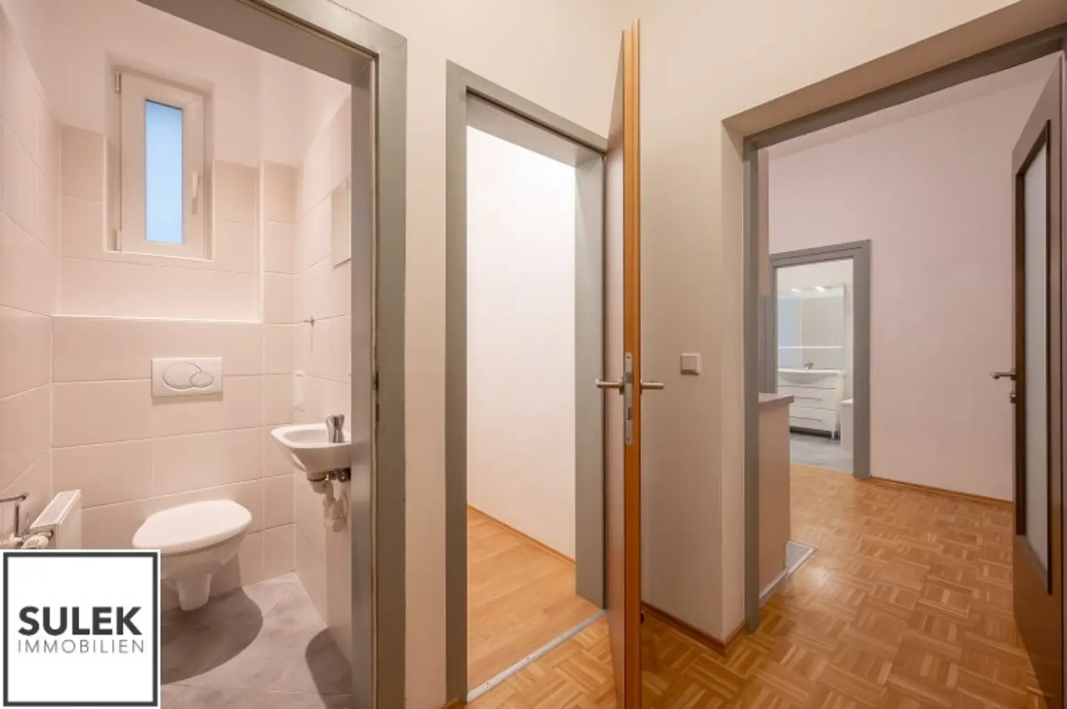 Wohnen direkt bei der Votivkirche: großzügige 2-Zi.-Wohnung (getrennt begehbare Zimmer + Küche)