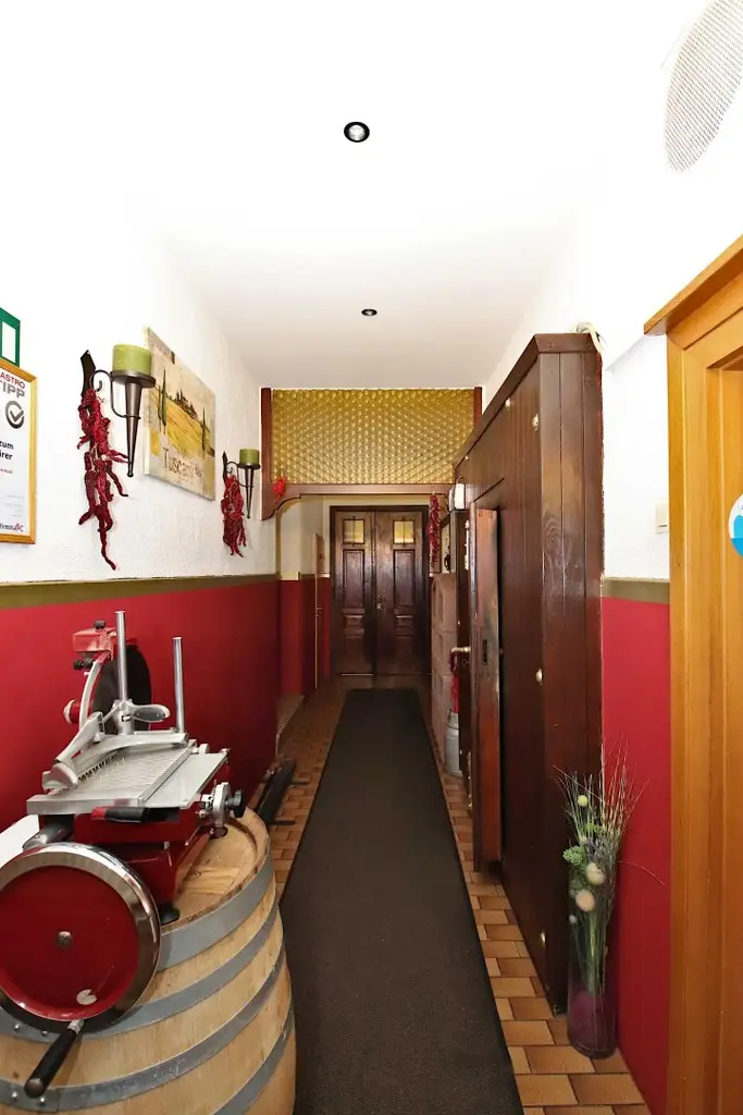 Gasthaus in Leoben-Göss | großzügiger Garten | inkl. Nebengebäude und Carport | 5 Gästezimmer | IMS Immobilien KG