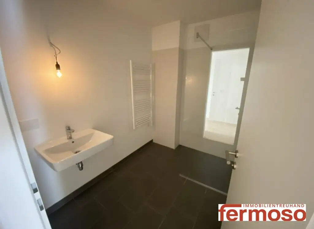 Moderne 2-Zimmer-Neubauwohnung mit Balkon – 1100 Wien