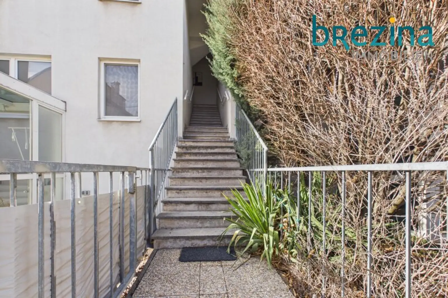 Einzigartiges Schmuckstück - Maisonettewohnung mit großer Terrasse