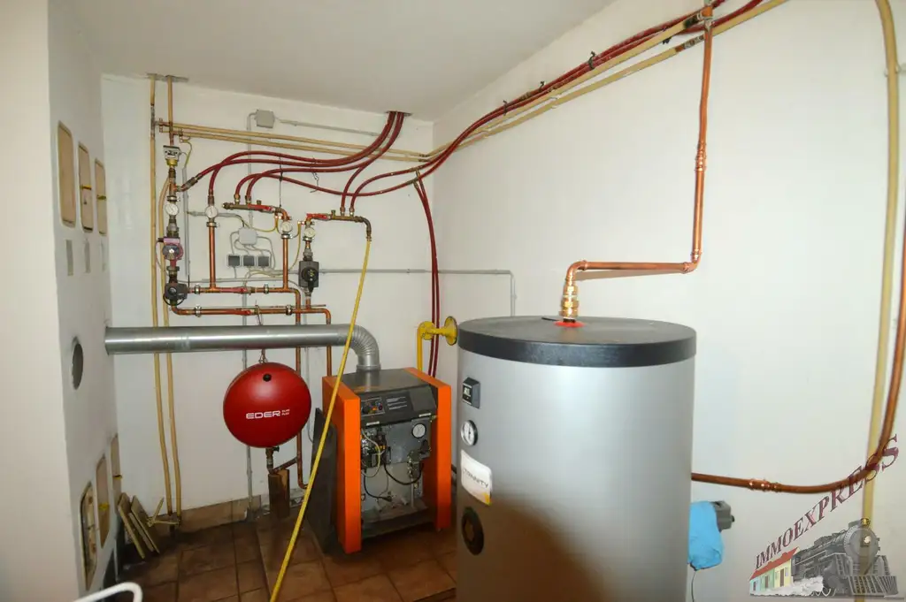Repräsentatives Einfamilienhaus im italienischen Stil auf ca. 2.711 m²