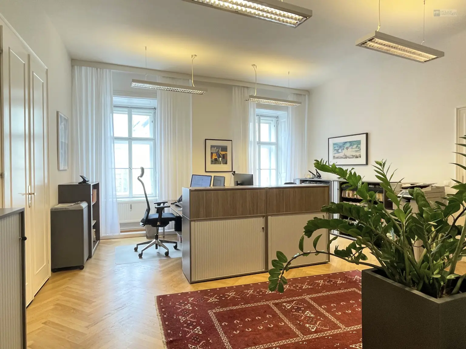 EINE ERSTKLASSIGE ADRESSE FÜR IHR UNTERNEHMEN