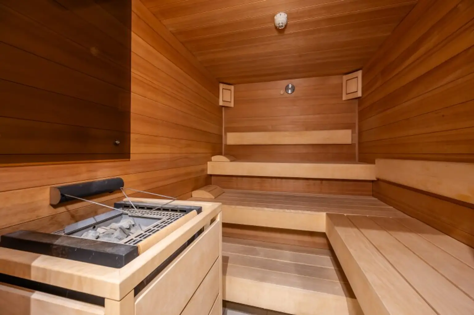 Exklusives Terrassenapartment mit Tiefgaragenplatz im Korso beim Prater !