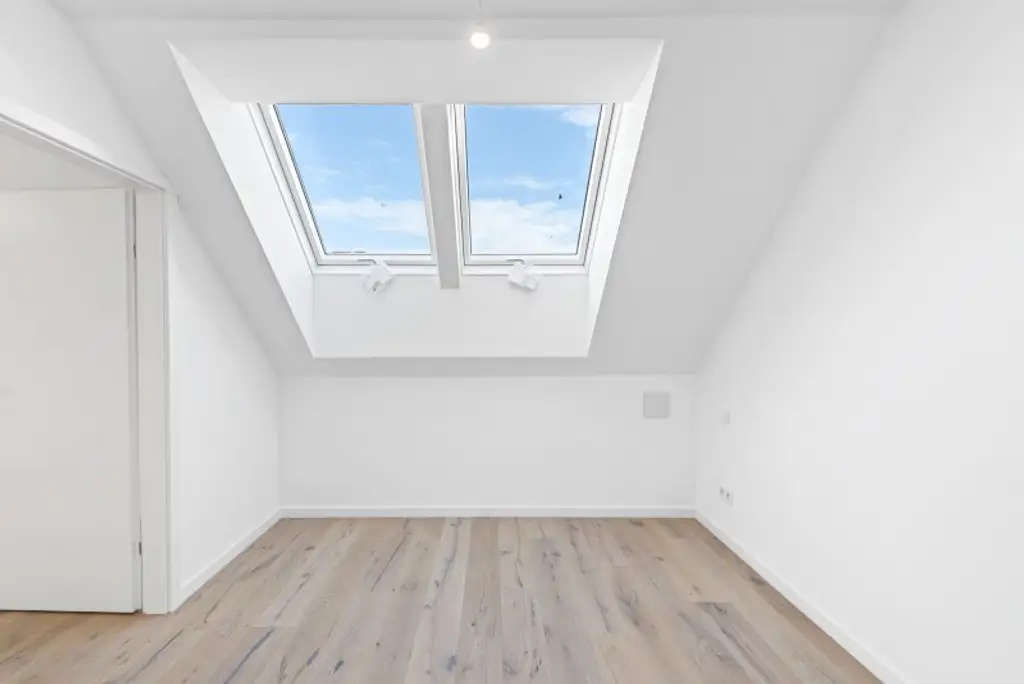 ERSTBEZUG! ENTZÜCKENDE SINGLE-WOHNUNG IM DACHGESCHOSS - JETZT SCHNELL SEIN