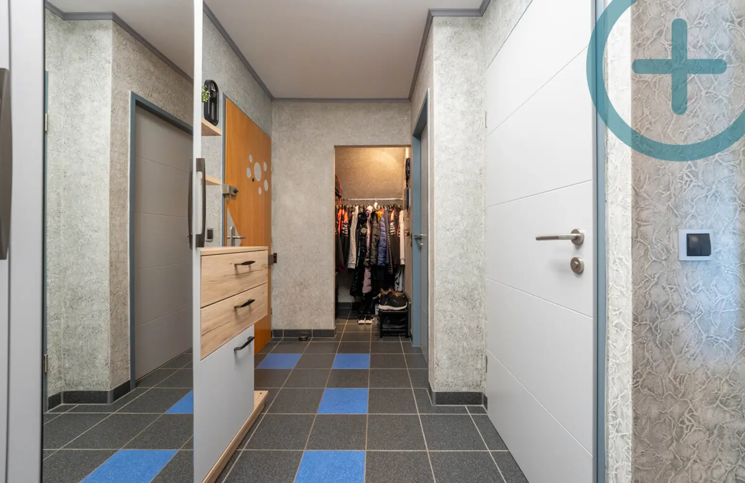Sonniges DG-Maisonette in Ruhelage