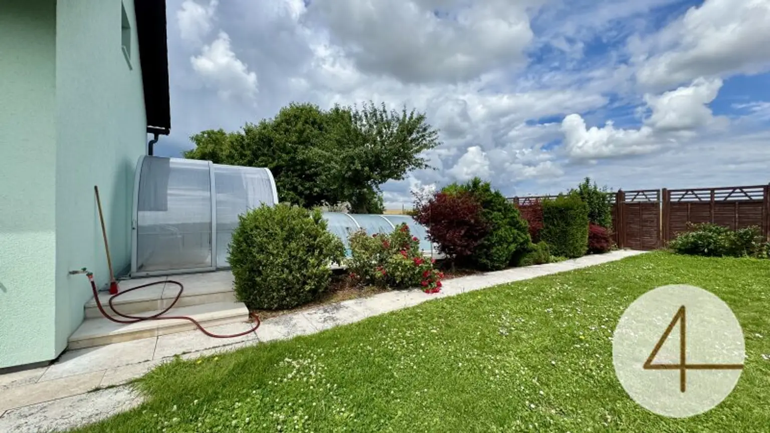 Tolles Einfamilienhaus mit Pool