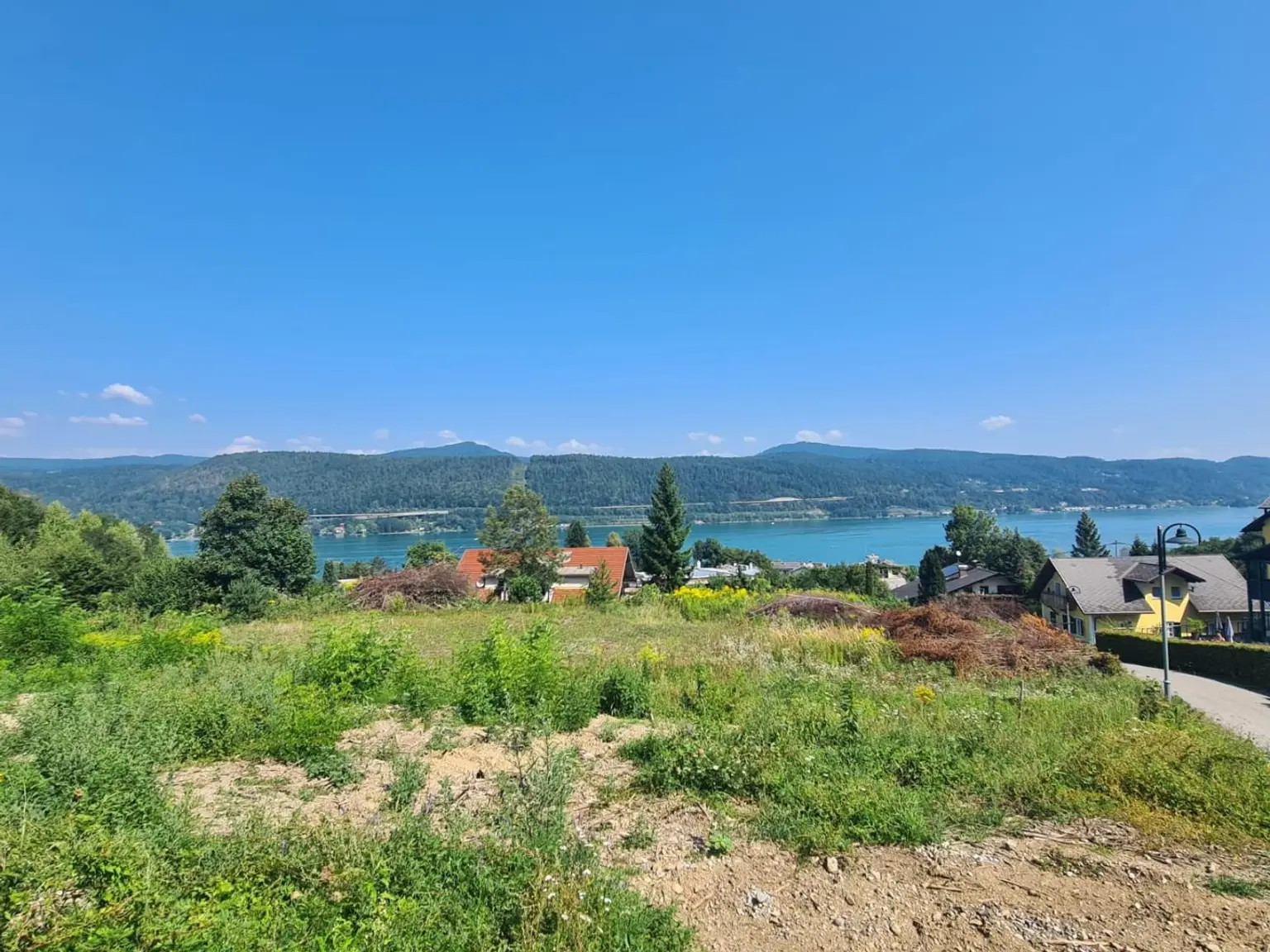 Grundstück mit unverbaubaren Blick auf den Wörthersee