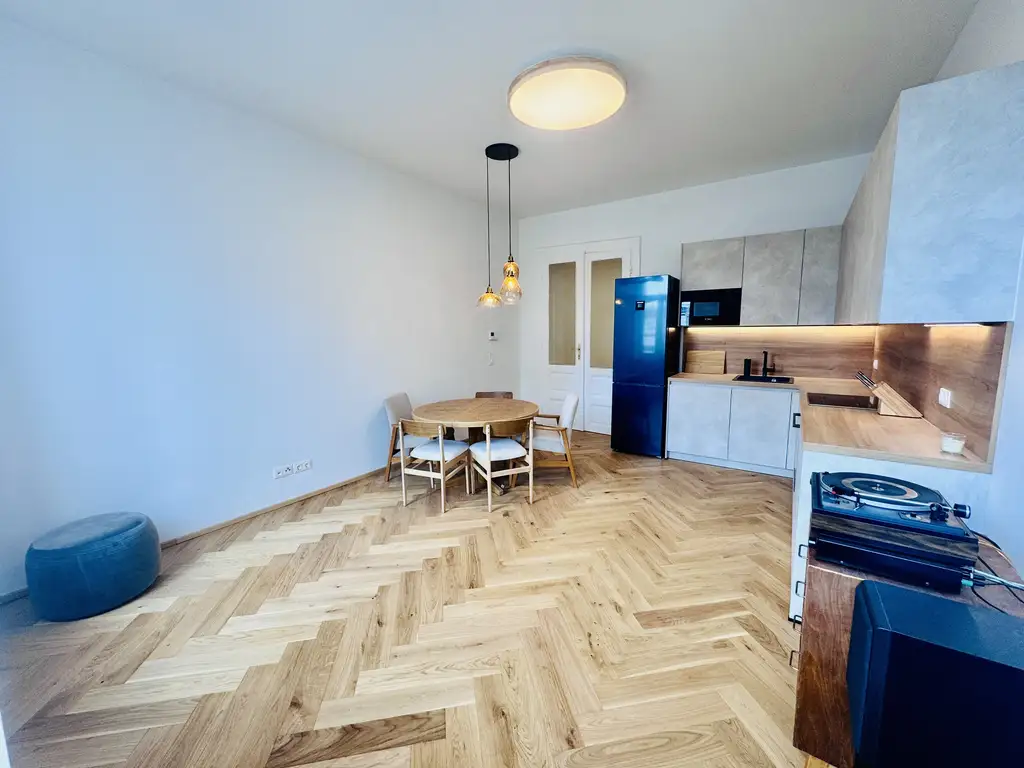 Stilvoller Erstbezug - Top Zustand I 3 Zimmerwohnung I Fußbodenheizung I U2 Messe Wien & WU-Wien & Prater Hauptallee