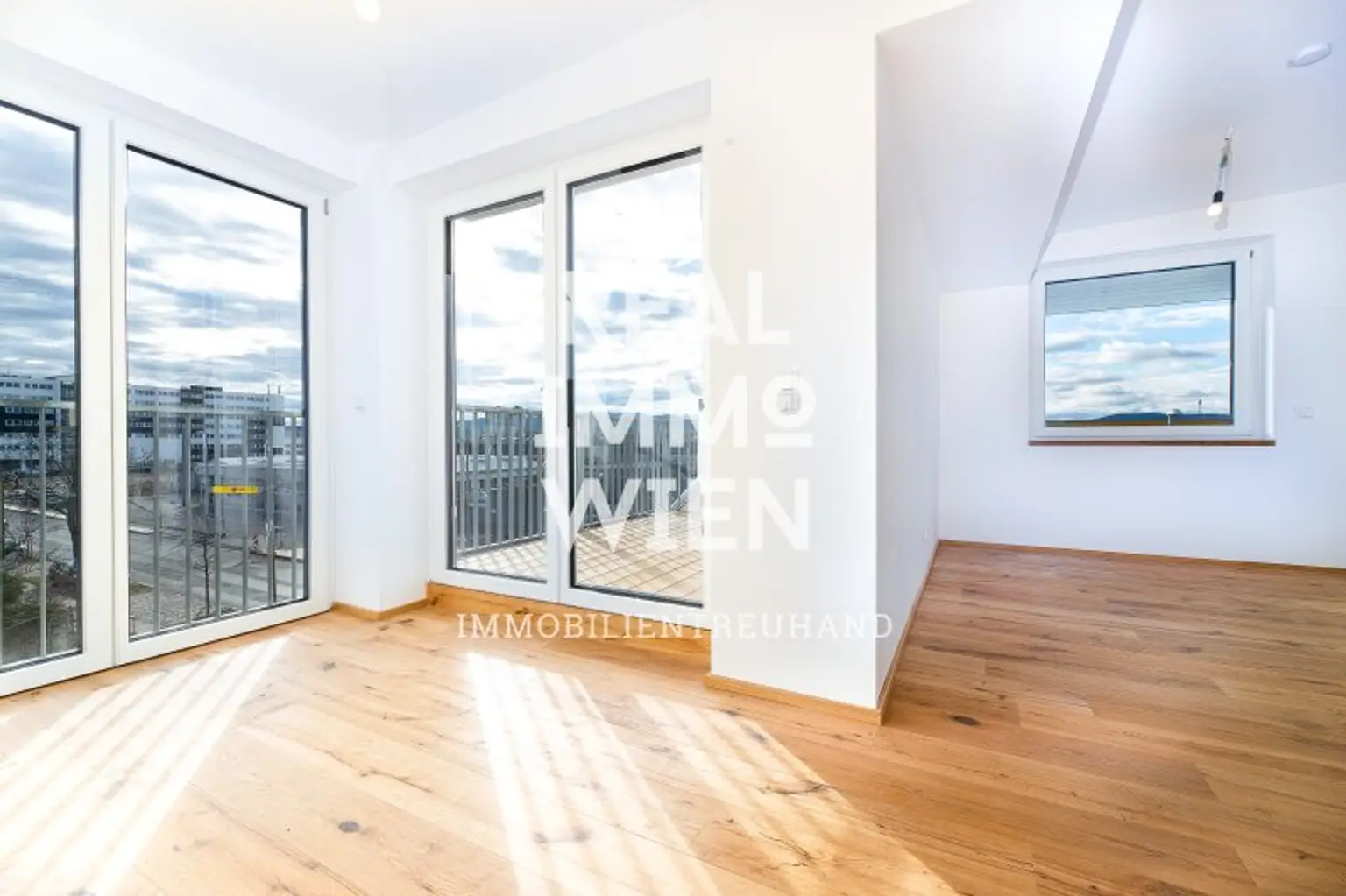 1230 Wien!!! Zu Vermietung 2 Zimmerwohnung mit Balkon!! 360° Grad Besichtigung!! Nähe U6 PERFEKTASTRAẞE!!@