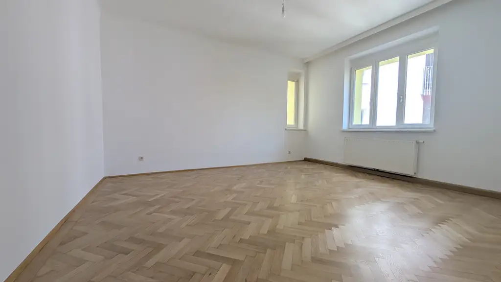 NETTE, HOFSEITIG RUHIG GELGENE GARCONNIERE IN U4/U6-NÄHE