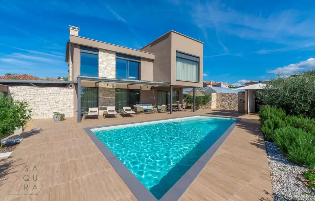 Modern Villa Umag – Mediterraner Luxus mit Investitionswert