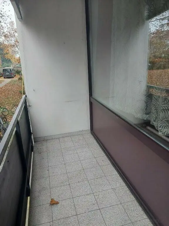 Provisionsfreie Garcionerre mit Ess-Küche und Loggia in TU-Nähe - Koßgasse