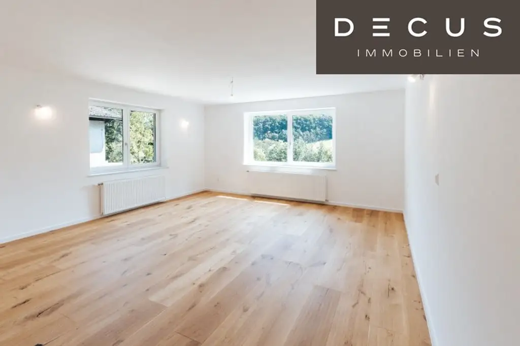 ERSTBEZUG! Luxuriöse Villa mit Sauna und Indoor-Pool!