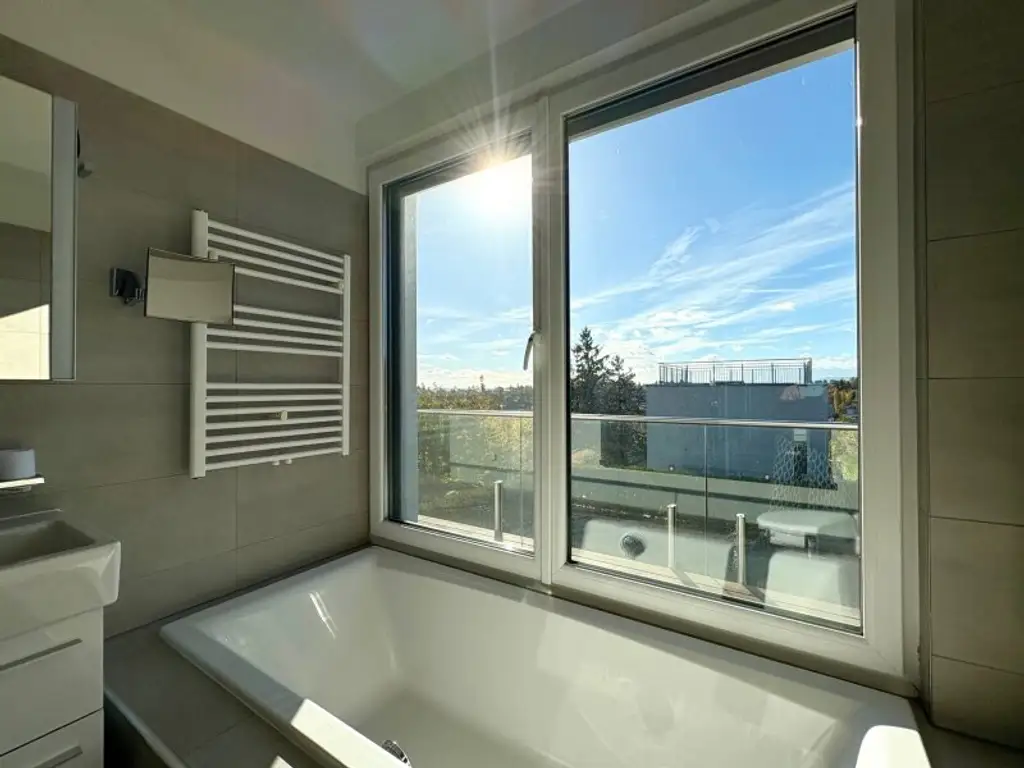 LUXUS-KLEINGARTENHAUS IM ALLEINEIGENTUM MIT WUNDERSCHÖNEM BLICK AM HACKENBERG