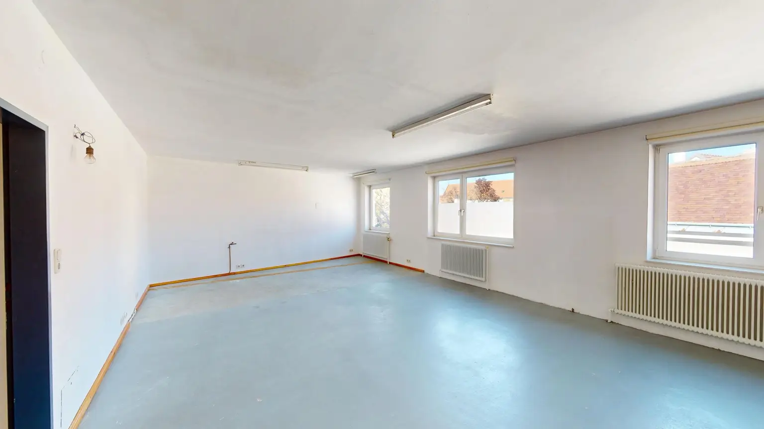 Mehrgenerationenhaus mit Geschäftsfläche in Top-Lage Groß-Enzersdorf