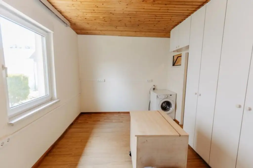 Erleben Sie die  Ausstrahlung. Landhaus in typisch  Weinviertler „L“ Form, bestgepflegt