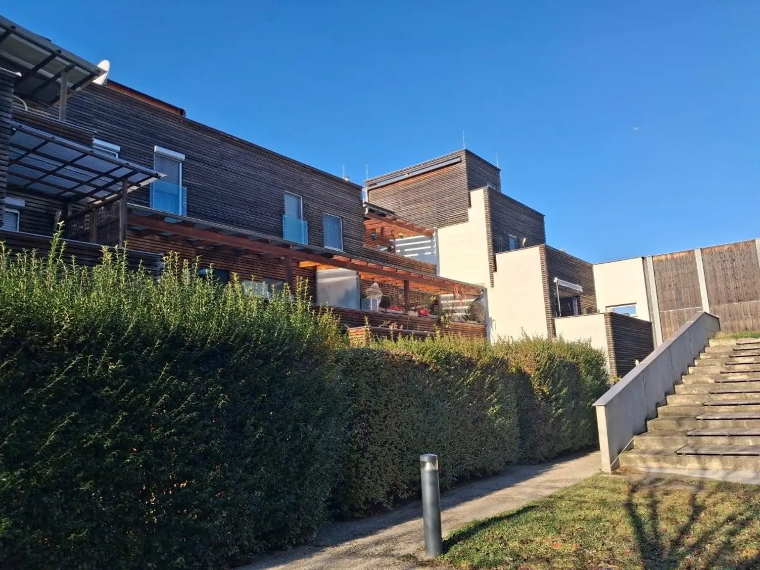 23 Innenhof Wohnhausanlage ETW 1230