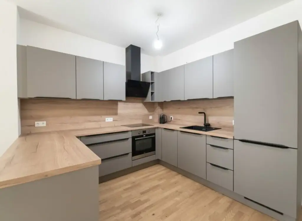 ! FRÜHJAHRSAKTION ! - EXKLUSIVES TOWNHAUS AUF EIGENGRUND IN WEIDLING – NATURNAHES WOHNEN MIT STIL - FÜR MENSCHEN MIT ANSPRUCH