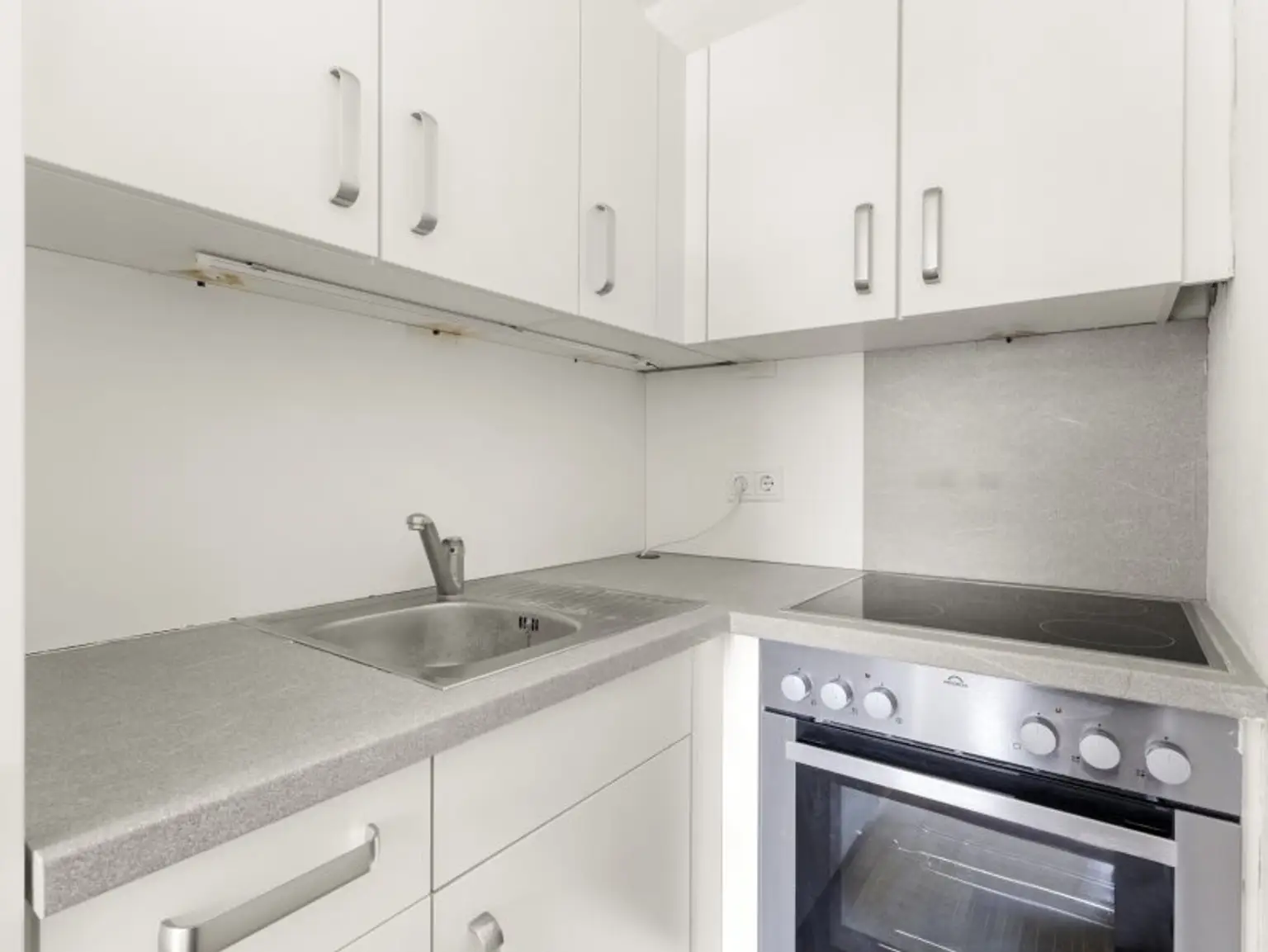 Schöne sanierte 1,5 Zimmer Wohnung mit Parkplatz in Klagenfurt in der Hausergasse - Nähe Lendkanal