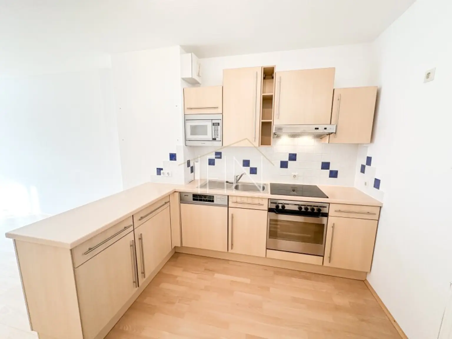 Beste Anbindung! Helle, ruhige 2-Zimmer-Wohnung nahe U3
