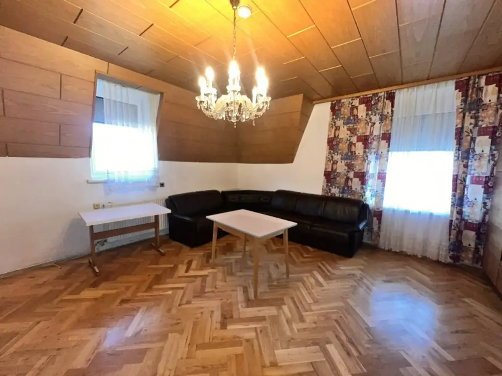 Ihr Zuhause mit Seele: Klassischer Altbau trifft modernes Wohlfühlambiente