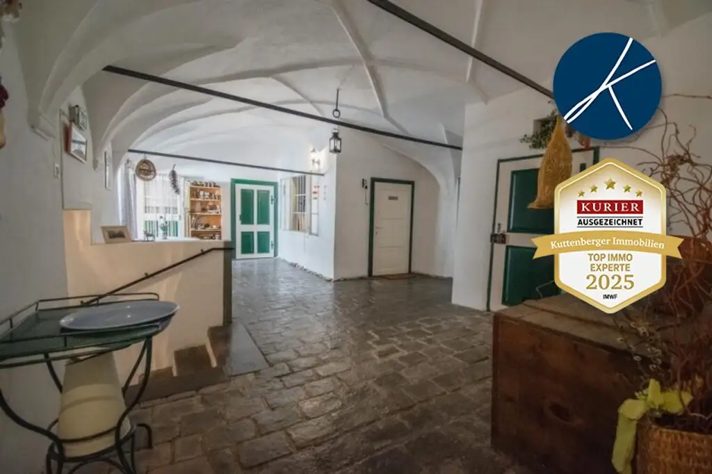 Zentrum: Fast leeres Zinshaus zum Entwickeln