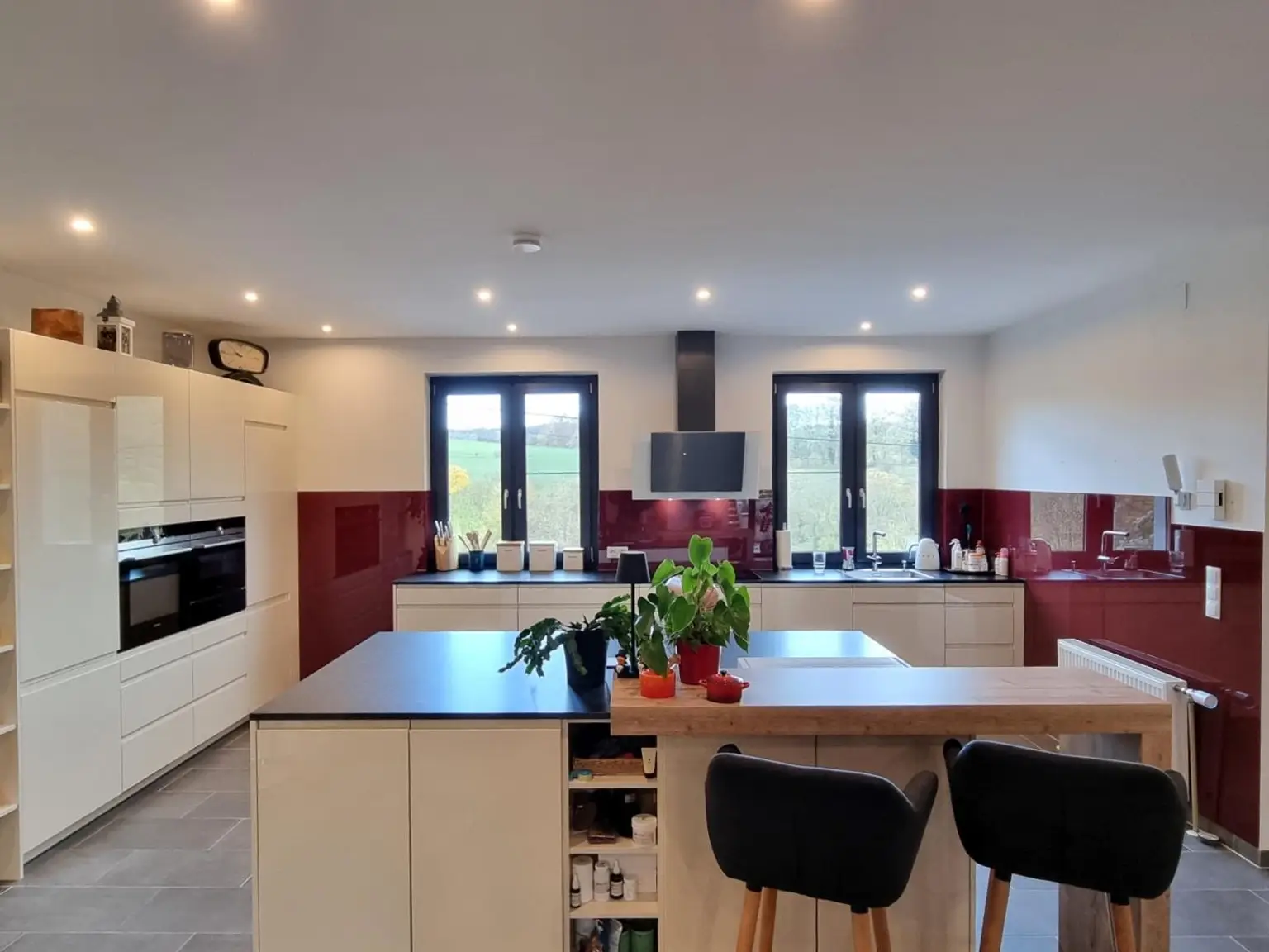 FAMILIENDOMIZIL MIT SCHWIMMTEICH