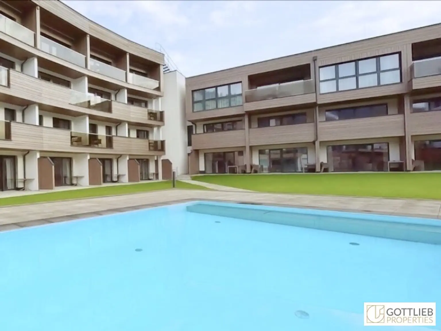 Bestlage Pinzgau mit ca. 6% Rendite! 3-Zimmer-Maisonette mit Terrasse, Balkon sowie beheiztem Aussenpool
