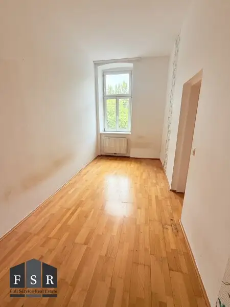 Helle 2,5 Zimmer Wohnung nahe Yppenplatz & Brunnenarkt - SANIERUNGSBEDÜRFTIG