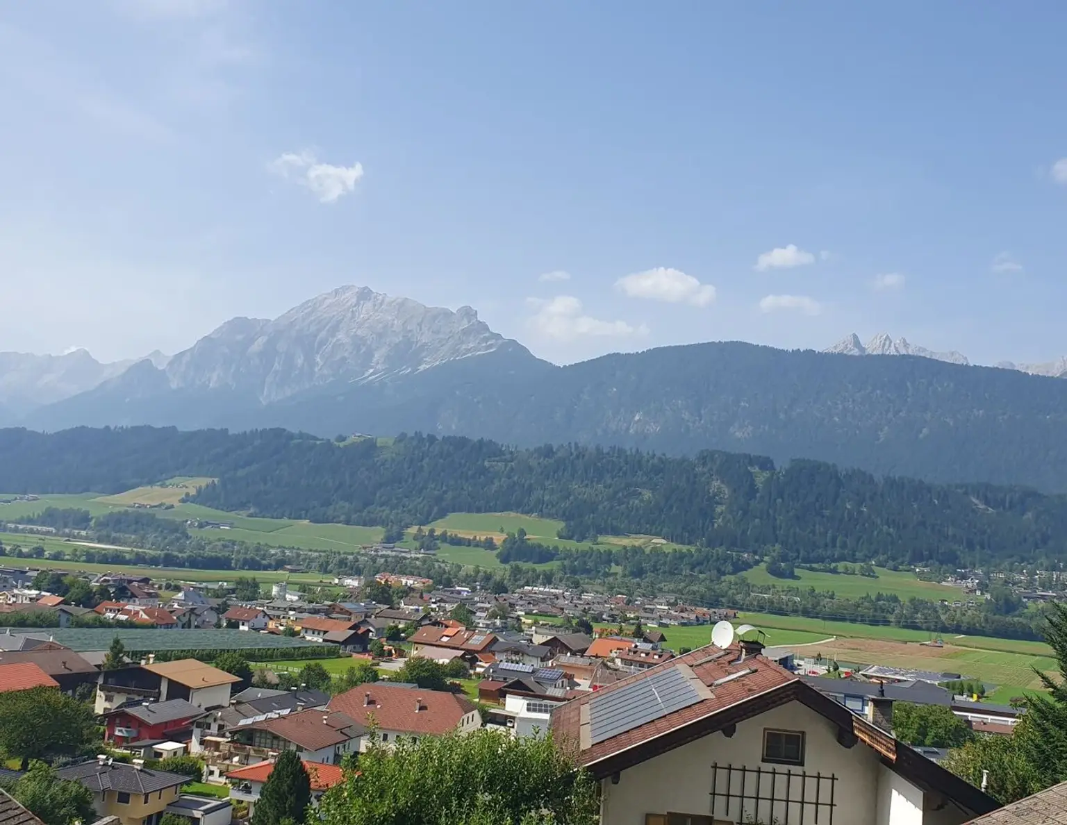 Baugrundstück am Waldrand von Weer