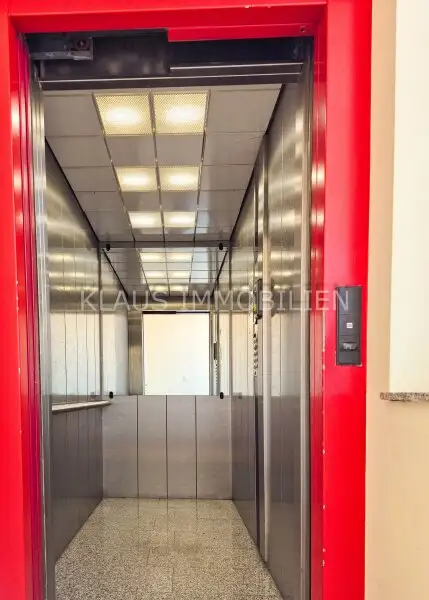 Praxis, Büro in einer bezaubernden denkmalgeschützten Stadtwohnung