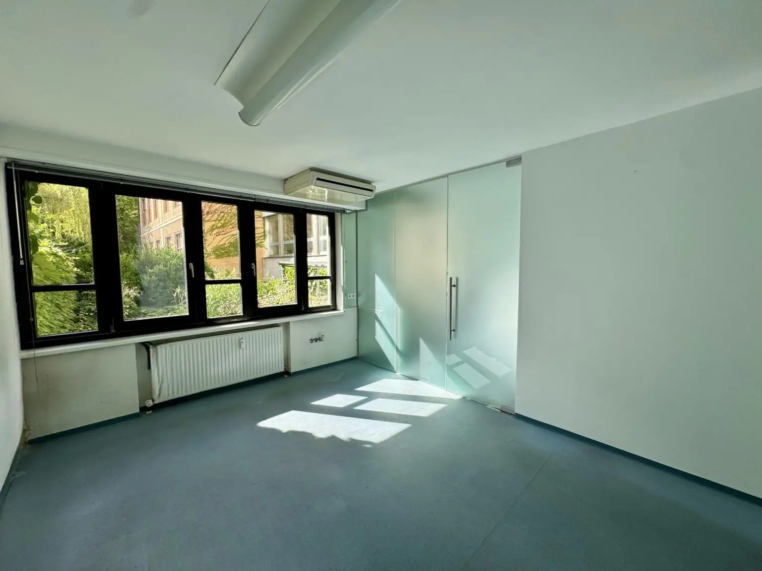 Vielseitig nutzbare Praxis- und Bürofläche im Herzen von Innsbruck