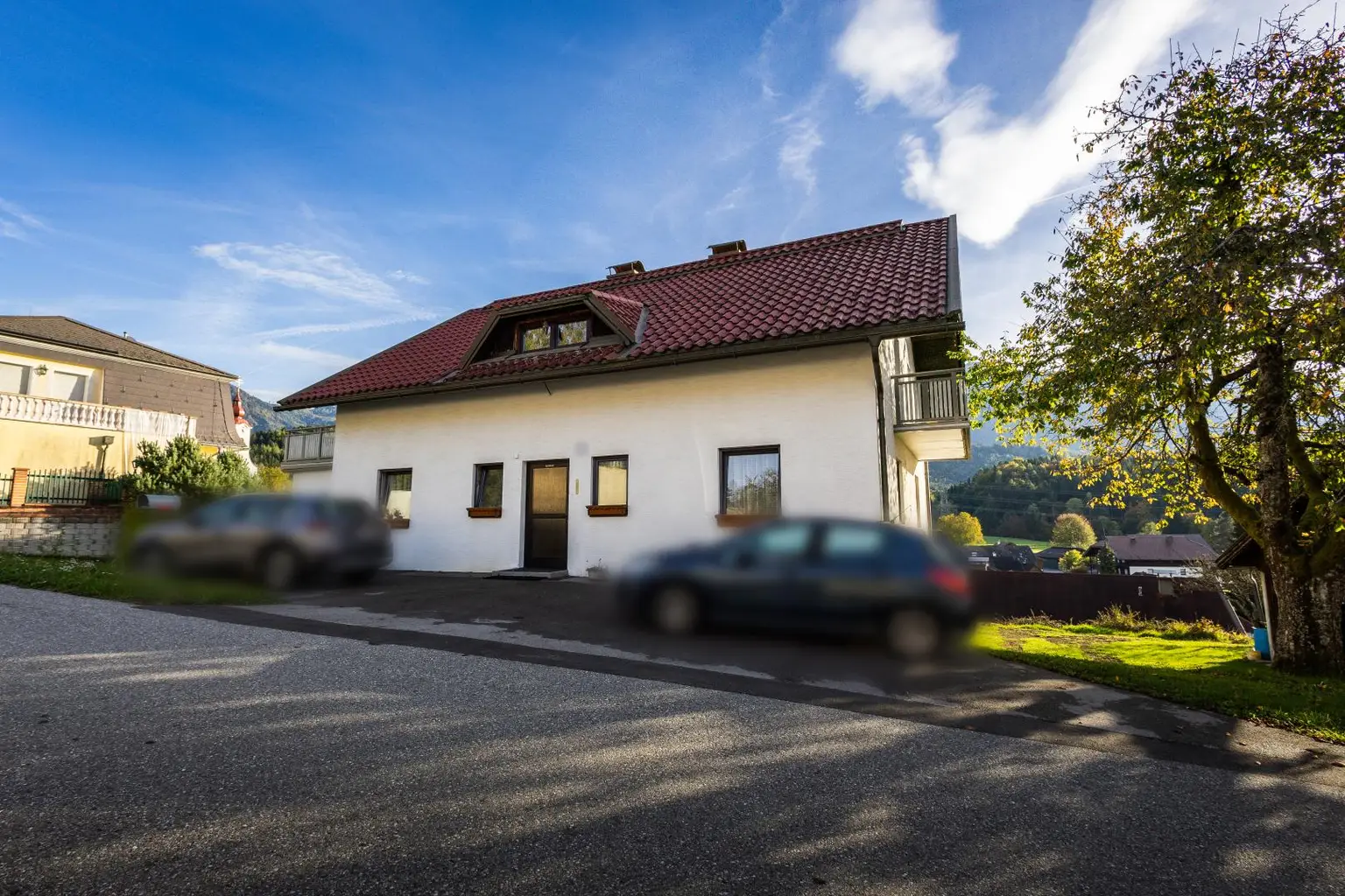 Ein- Zweifamilienhaus mit traumhaften Mittagskogelblick