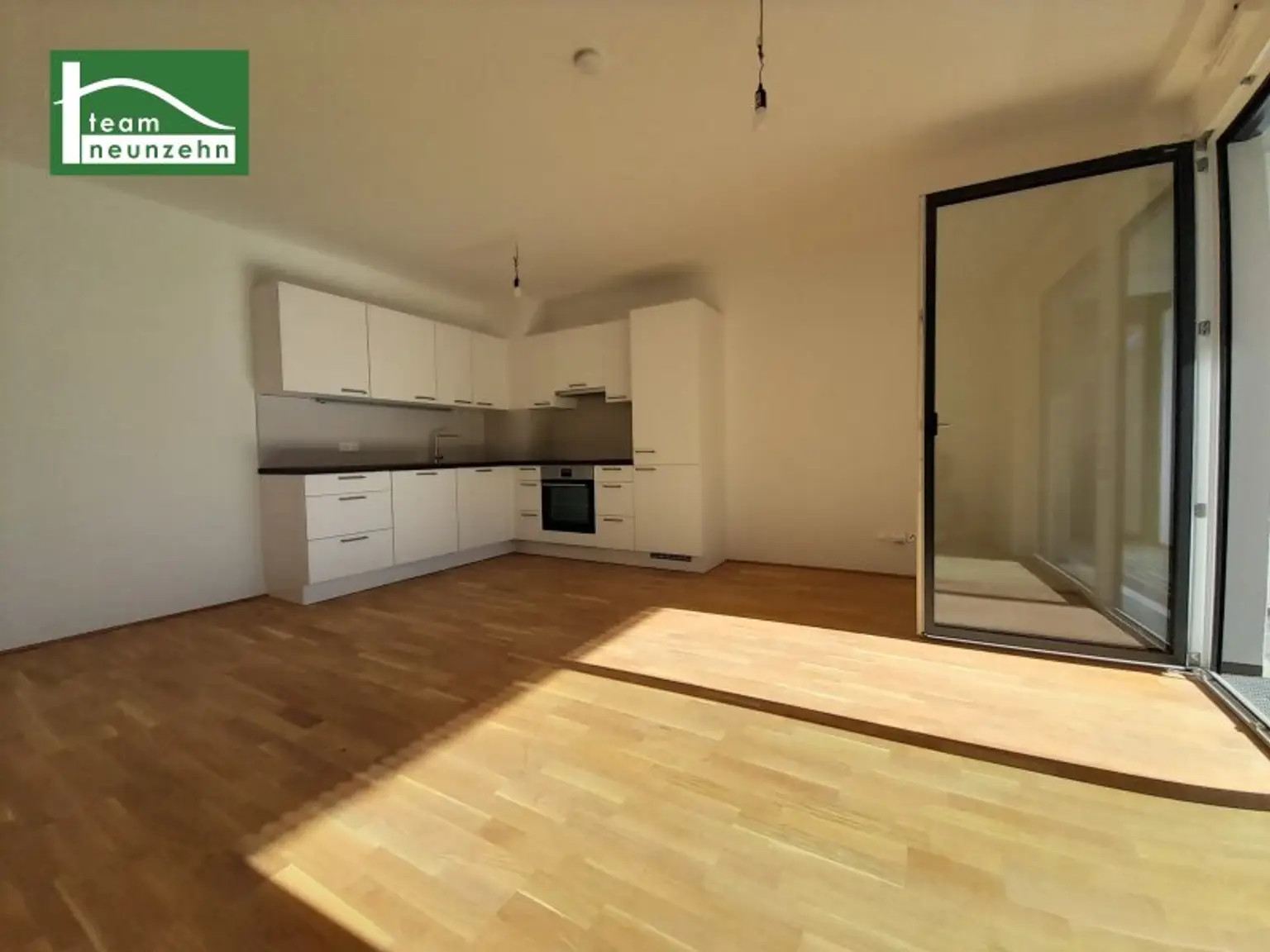 Moderne 3-Zimmer-Dachgeschosswohnung in idealer Lage! Karmeliterhof - Neubauwohntraum beim Rathausplatz
