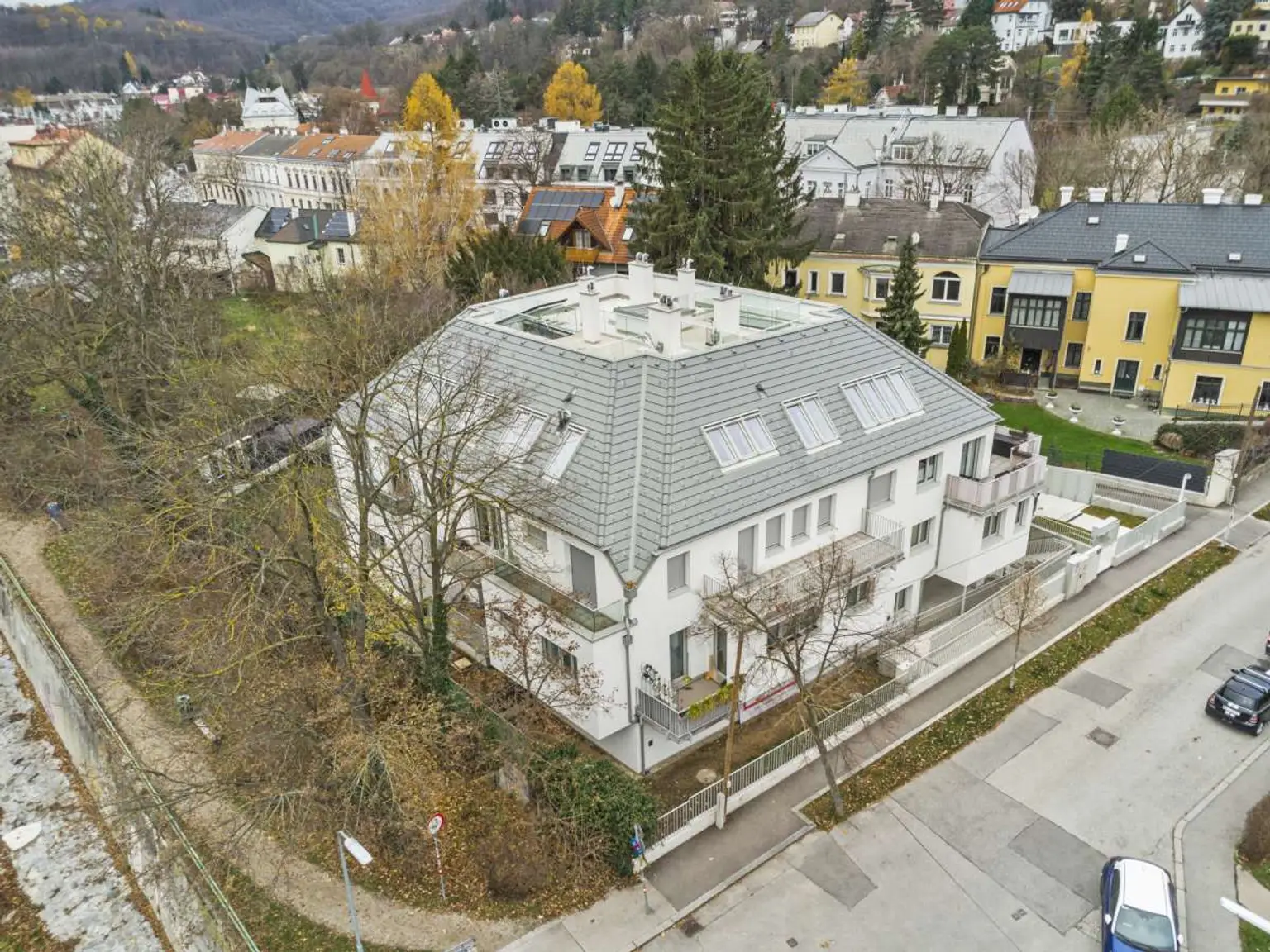 T | ++ NEU ++ EXKLUSIVE VIER Zimmer mit BALKON - Beste Lage! | Prima Service Immobilien