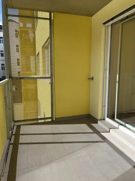 HOFSEITIG! ruhige 3-Zimmer-Wohnung mit bester Ausstattung!