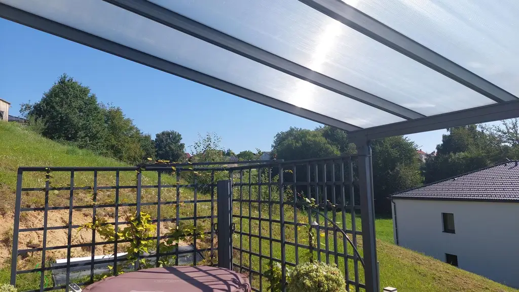 Neues Eigenheim mit traumhafter Aussicht und neuer Photovoltaikanlage!
