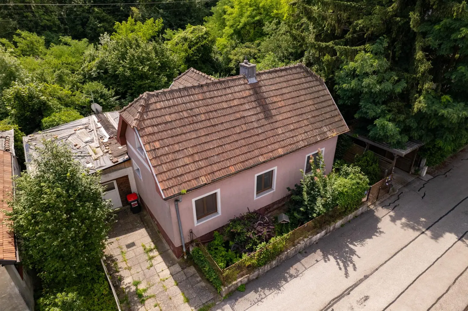 Sanierungsbedürftiges Haus sucht neuen Besitzer