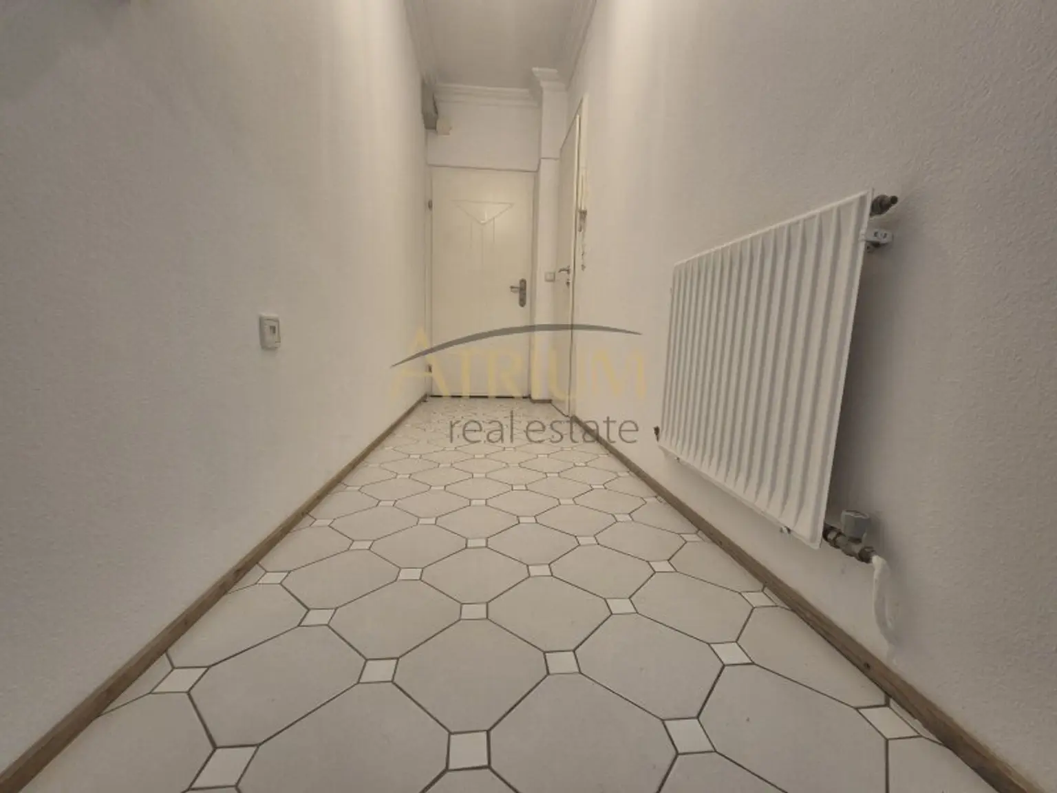 Ideal gelegen, sofort bezugsbereit mit niedrigen Betriebskosten und freiem Mietzins!