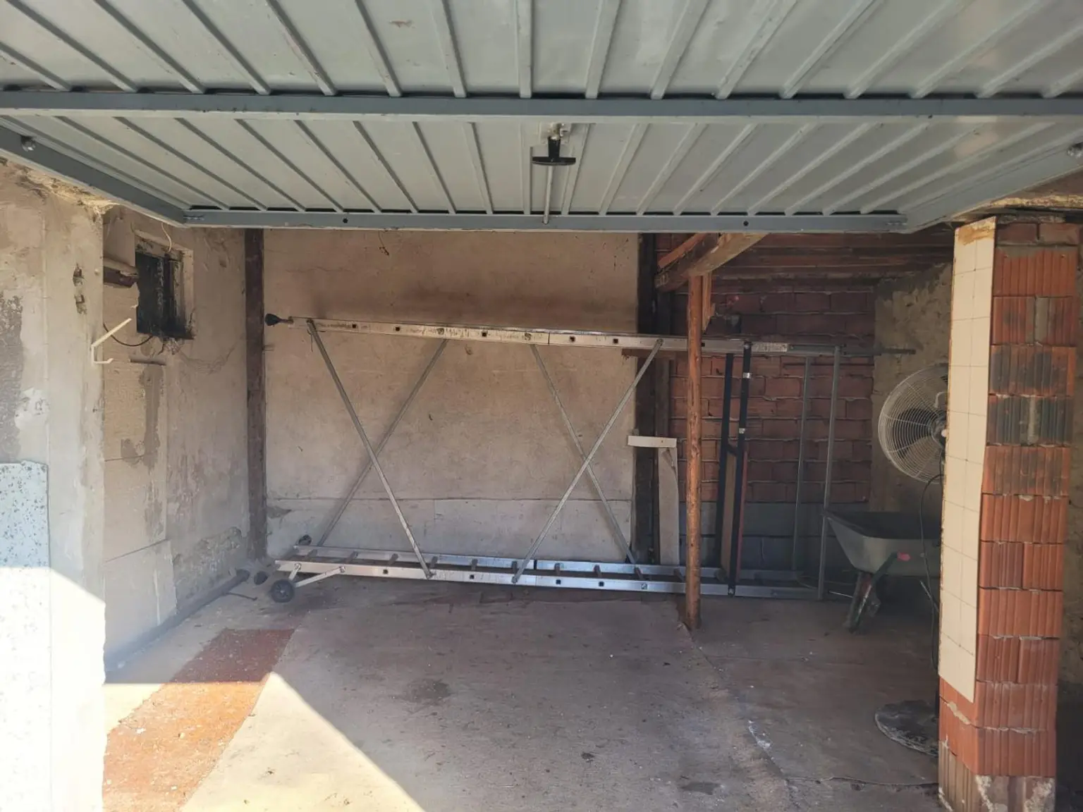 10 Garage