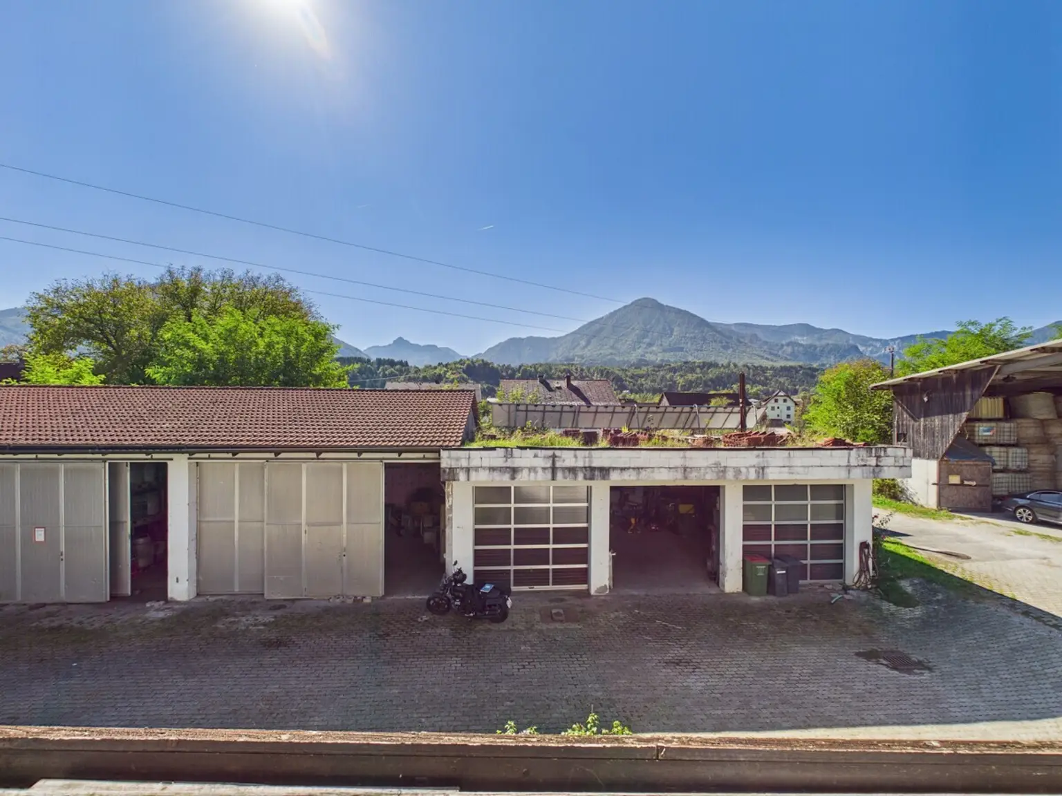 Energieautarkes Leben im Rosental – Bauland, Wohnhaus, Nebengebäude, Hackschnitzelheizung, Fernwärme