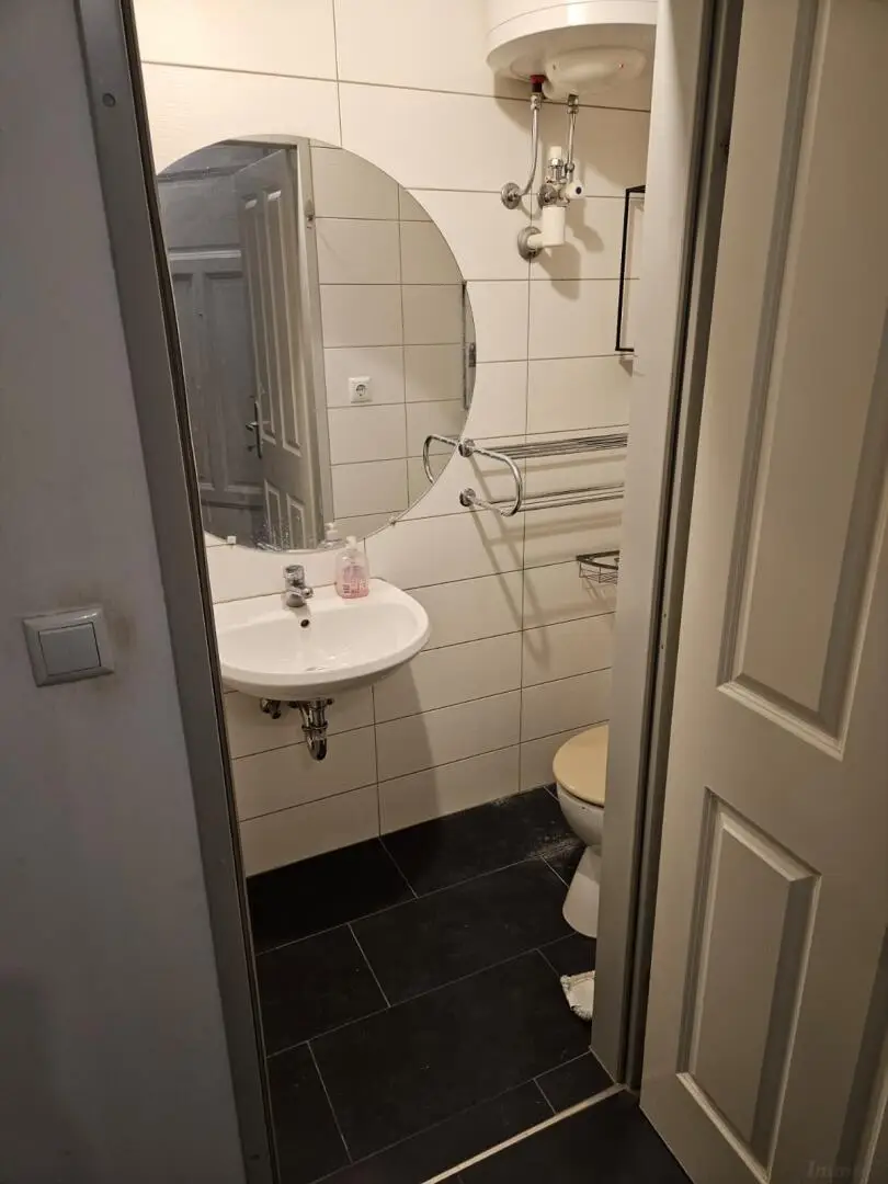 Bei XXX-Lutz, Wohnung mit Wohn-Essküche und 1 Zimmer ++Videorundgang++