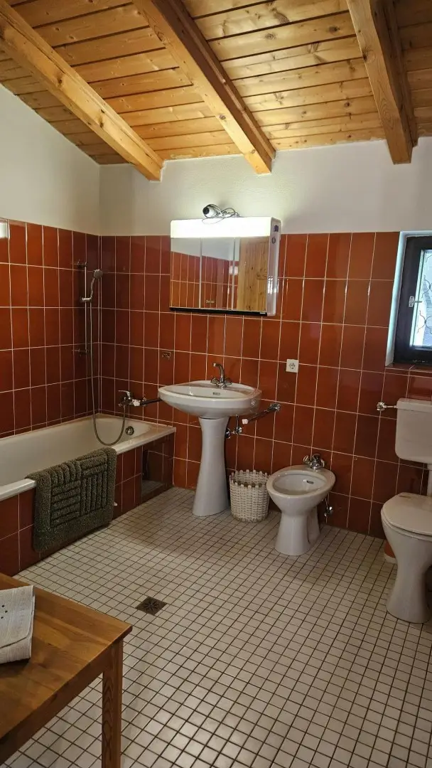 Haus in einzigartiger Alleinlage mit toller Aussicht!