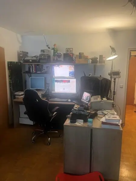 Bezaubernde 2-Zimmer-Wohnung mit KFZ-Stellplatz in Top-Lage des 4. Bezirks