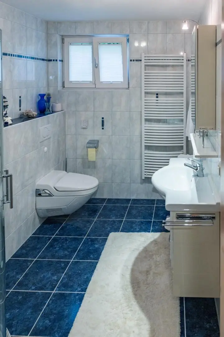 Luxuriöse Villa mit Panoramablick, Swimmingpool und großem Garten in Baden bei Wien