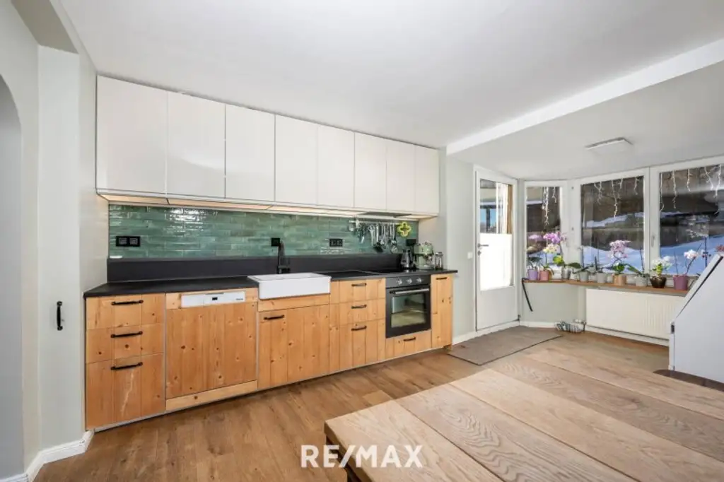 "Aussichtslage Bad Gastein" – Haus mit 4 Apartments und Eigentümerwohnung