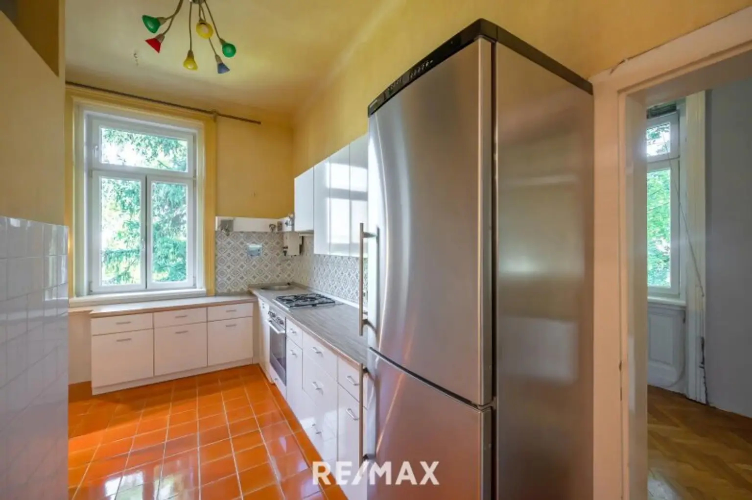 WOHNUNG IN ALTBAU-VILLA | EIGENGARTEN | SANIERUNGSBEDÜRFTIGES JUWEL