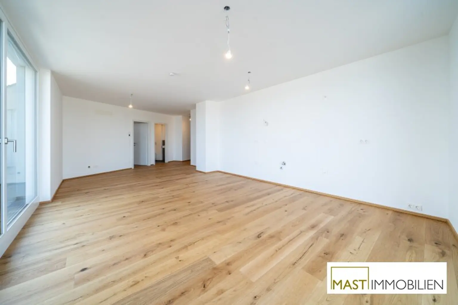 *Sommer 2025* Einzigartige Dachgeschosswohnung mit 132 qm Freifläche - Provisionsfrei!