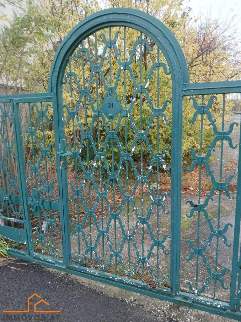 TOR  ZUM GLÜCK - RIESEN GRUNDSTÜCK MIT GEBÄUDE UND VIELEN MÖGLICHKEITEN