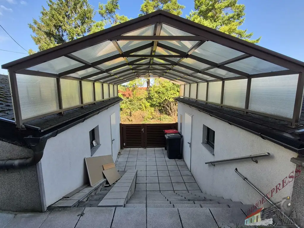 6 Zimmer mit Aussicht und 2391m2 Grundstück